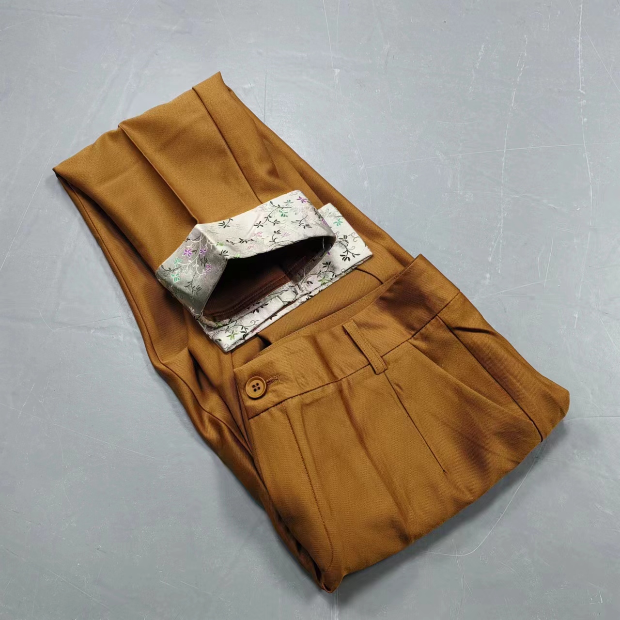 151号【南油玲姐】咖色裤脚卷边休闲裤8870