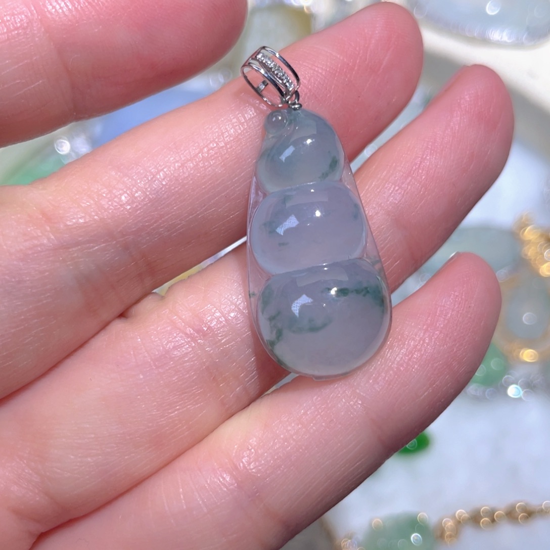 翡翠颈饰18K金镶嵌翡翠