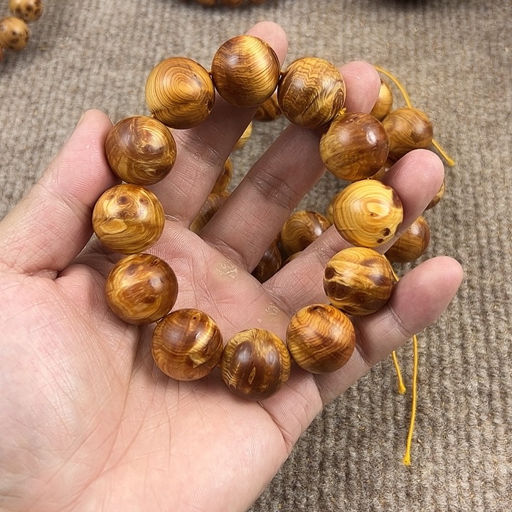 木太行崖柏2.0白缝骨料。。。。。。。。。。。