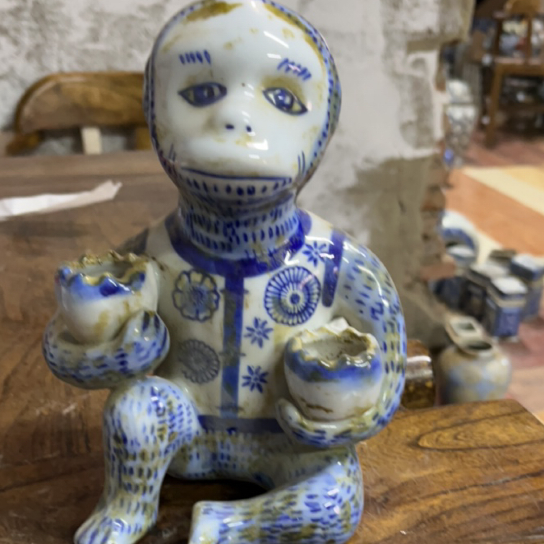 青花小猴子摆件创意个性博古架