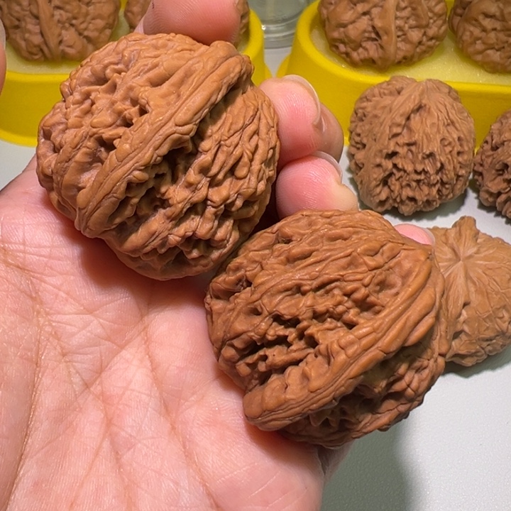 强***糖把件文玩核桃40虎头