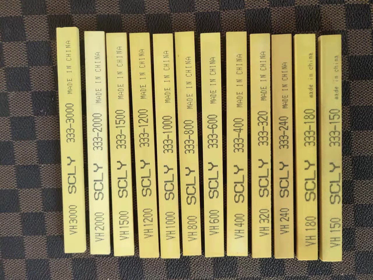 全套油石条，图片上的每种一条，外加一条精品5000目，共13条