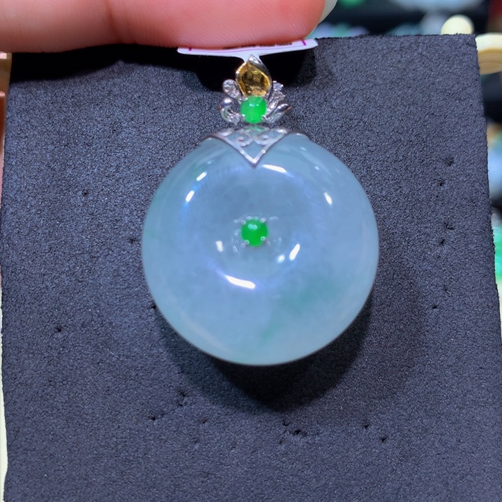 翡翠18K金镶嵌手链翡翠