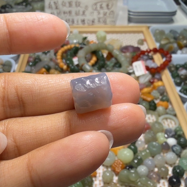 和田玉未镶嵌珠宝半成品