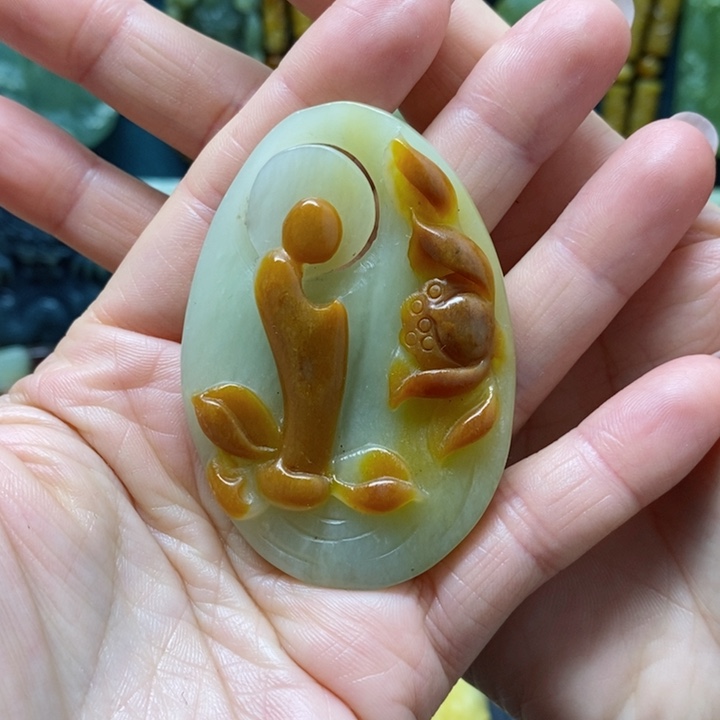 蛇纹石玉挂件未镶嵌