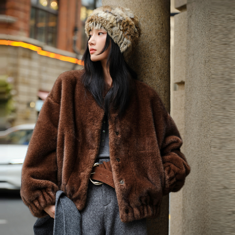 EP雅莹2025秋冬新款女装 美拉德咖色毛毛外套 短款毛呢大衣8102A