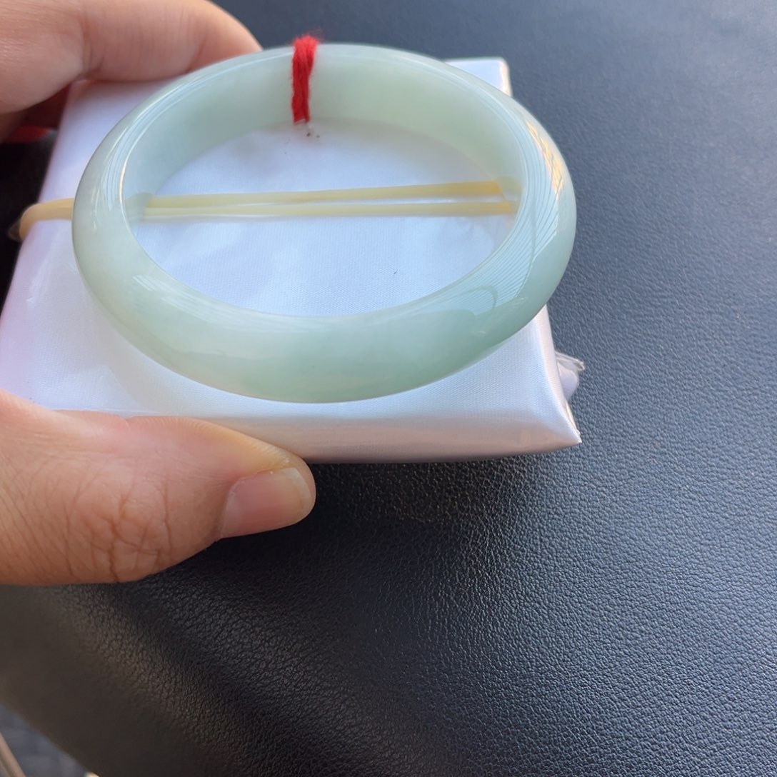 翡翠未镶嵌手镯手镯