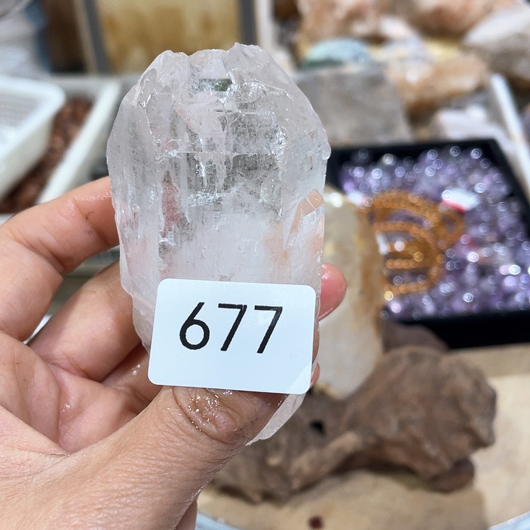 水晶摆件……未镶嵌