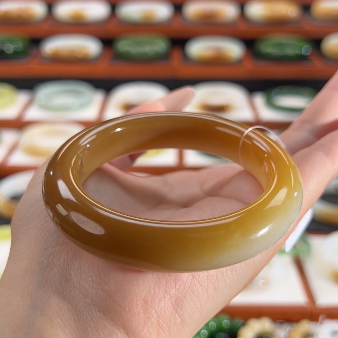 和田玉（糖玉）手镯未镶嵌