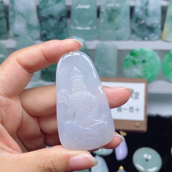 颈饰未镶嵌翡翠莲花观音