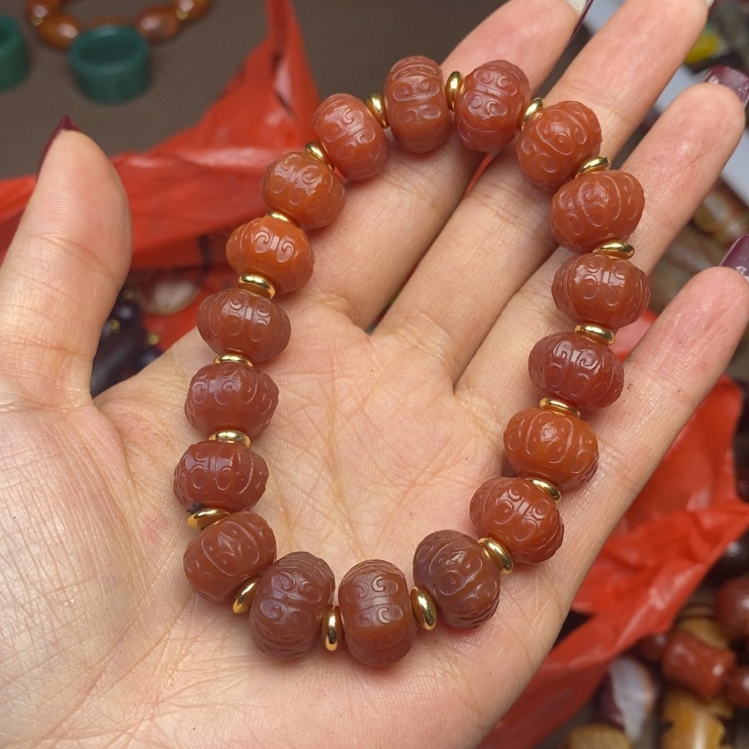 玛瑙/玉髓颈饰未镶嵌