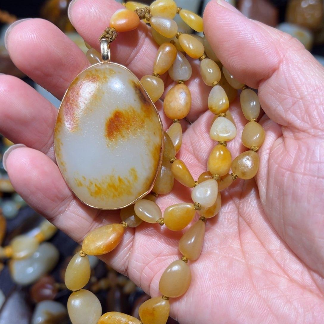 和田玉吊坠(赠链)未镶嵌