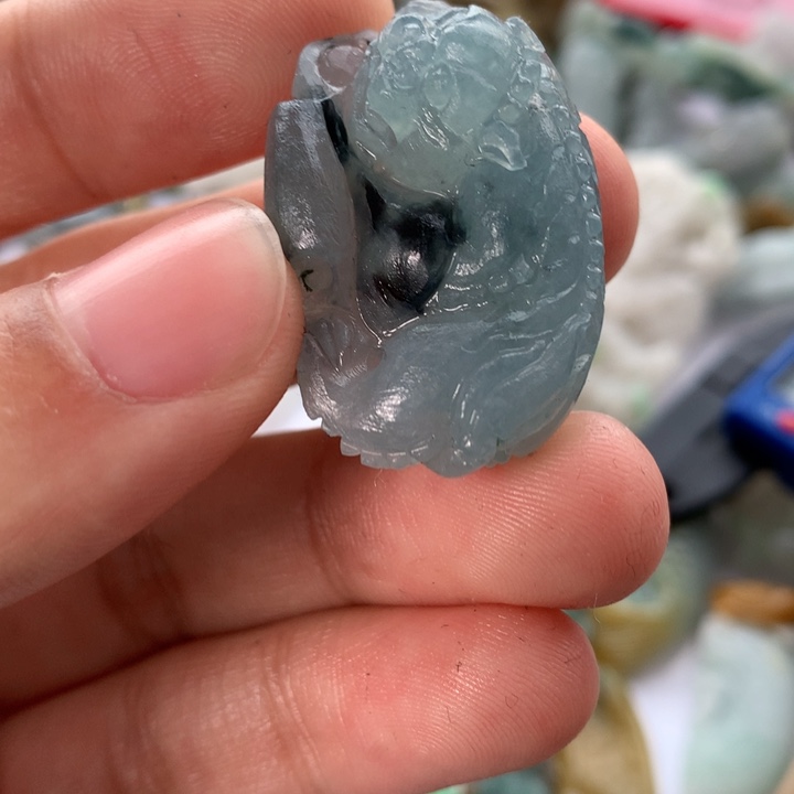定制翡翠未镶嵌飞*翡翠