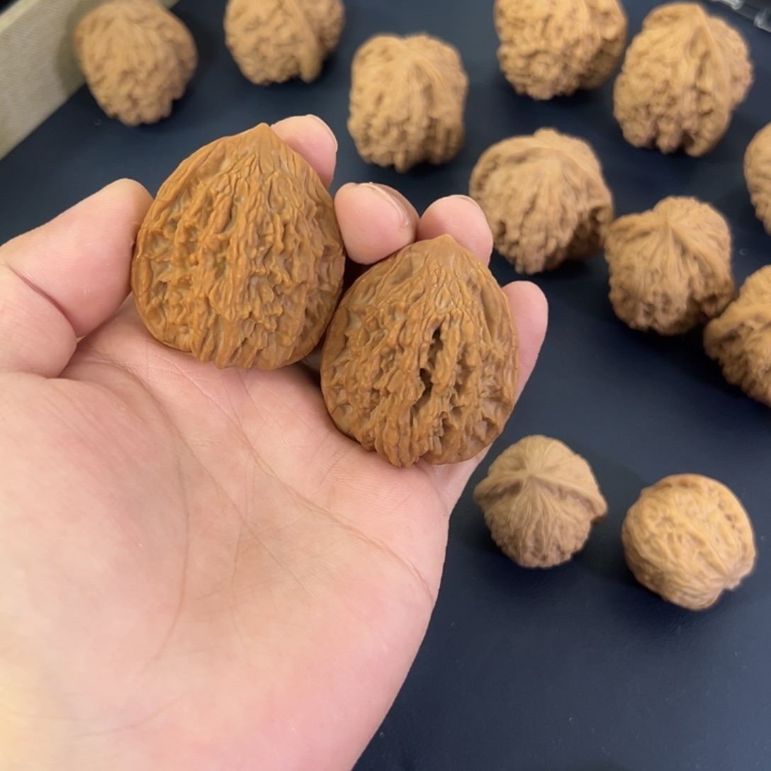 文玩核桃吊坠麦穗虎头