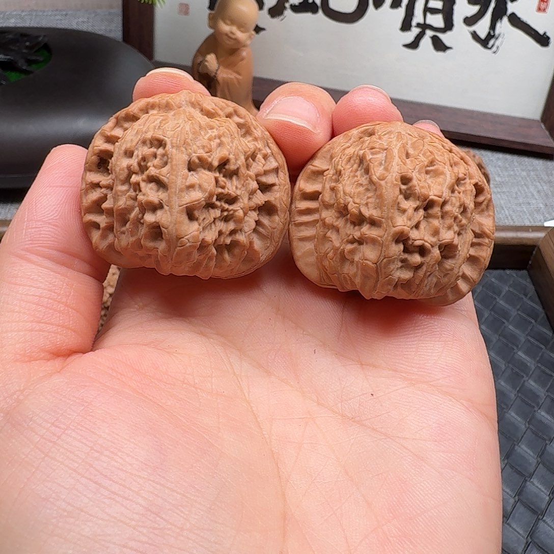 吊坠文玩核桃全品球白39