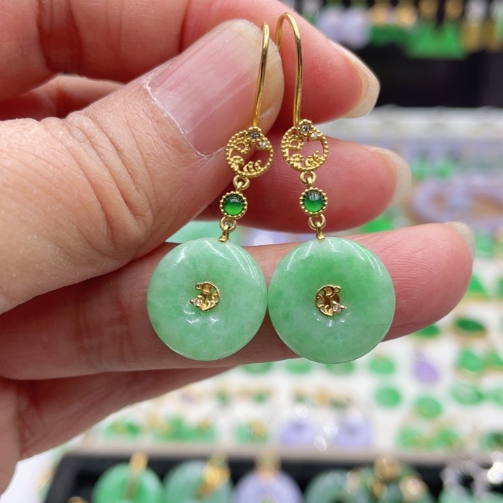 翡翠18K金镶嵌耳饰