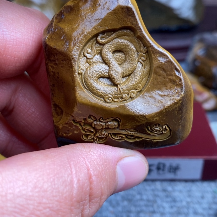 【闪购商品】原石雕刻手把件