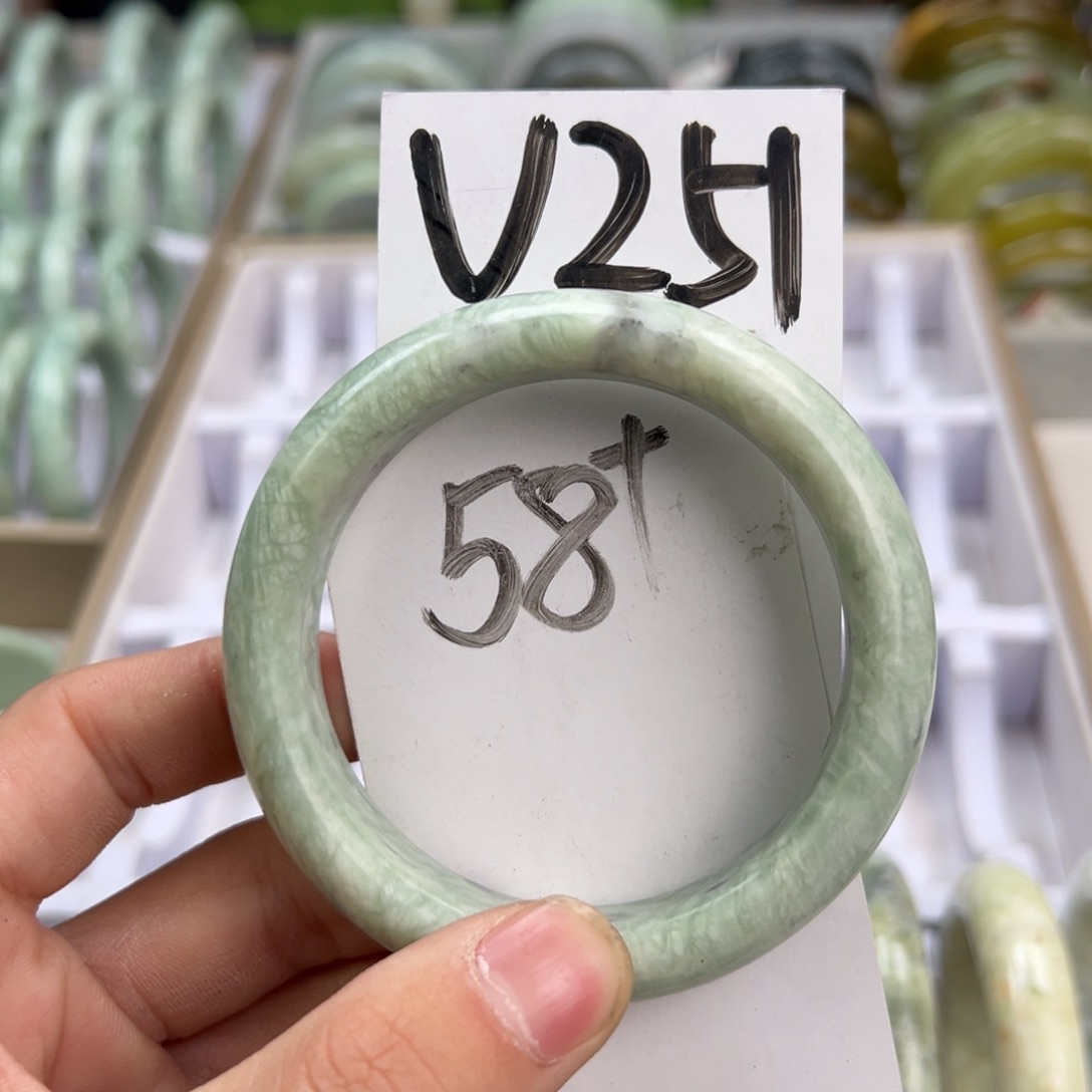 岫玉手镯未镶嵌天然岫玉微瑕