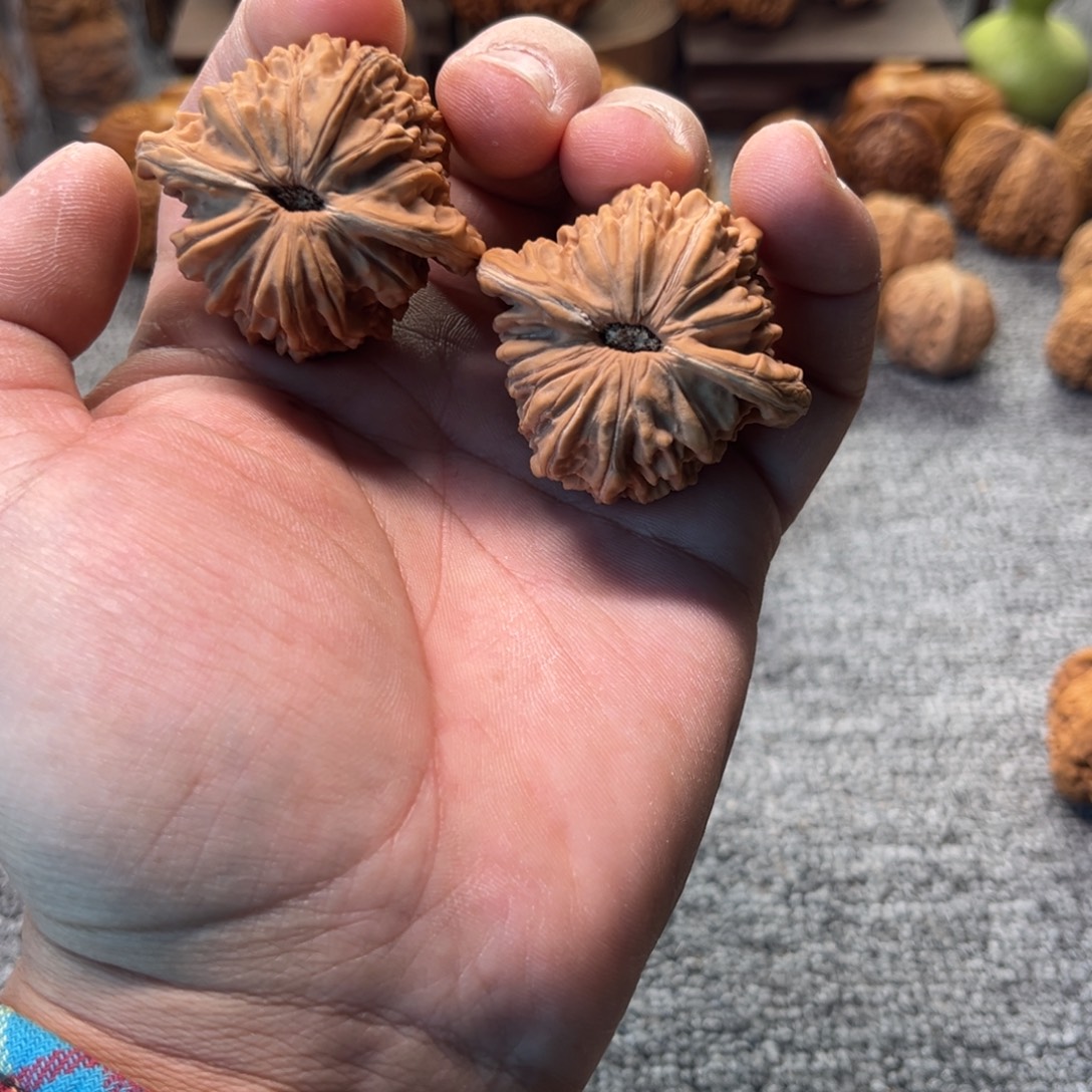 文玩核桃把件四座楼