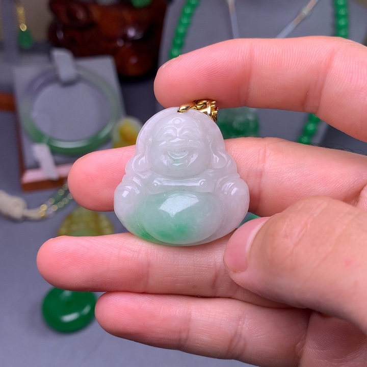 翡翠未镶嵌吊坠(赠链)