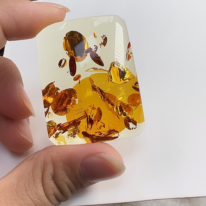 琥珀（花珀）未镶嵌颈饰