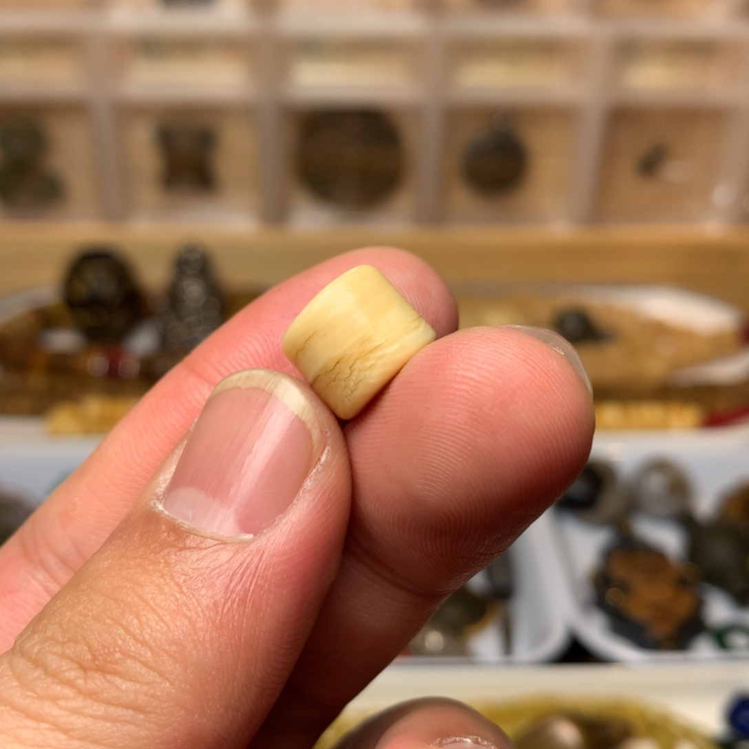 桃核吊坠…………………………