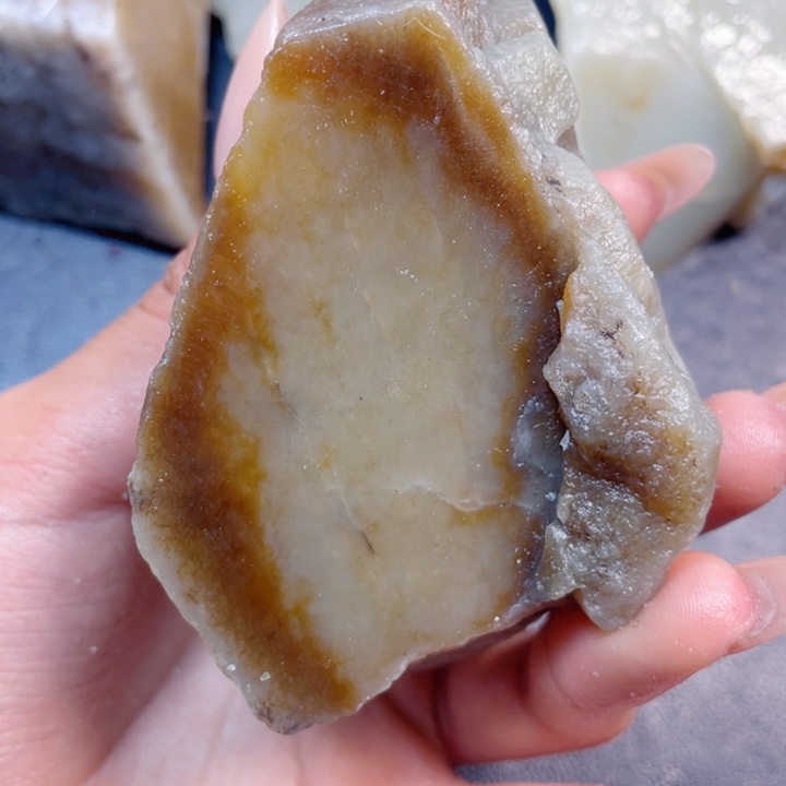 和田玉未镶嵌珠宝半成品