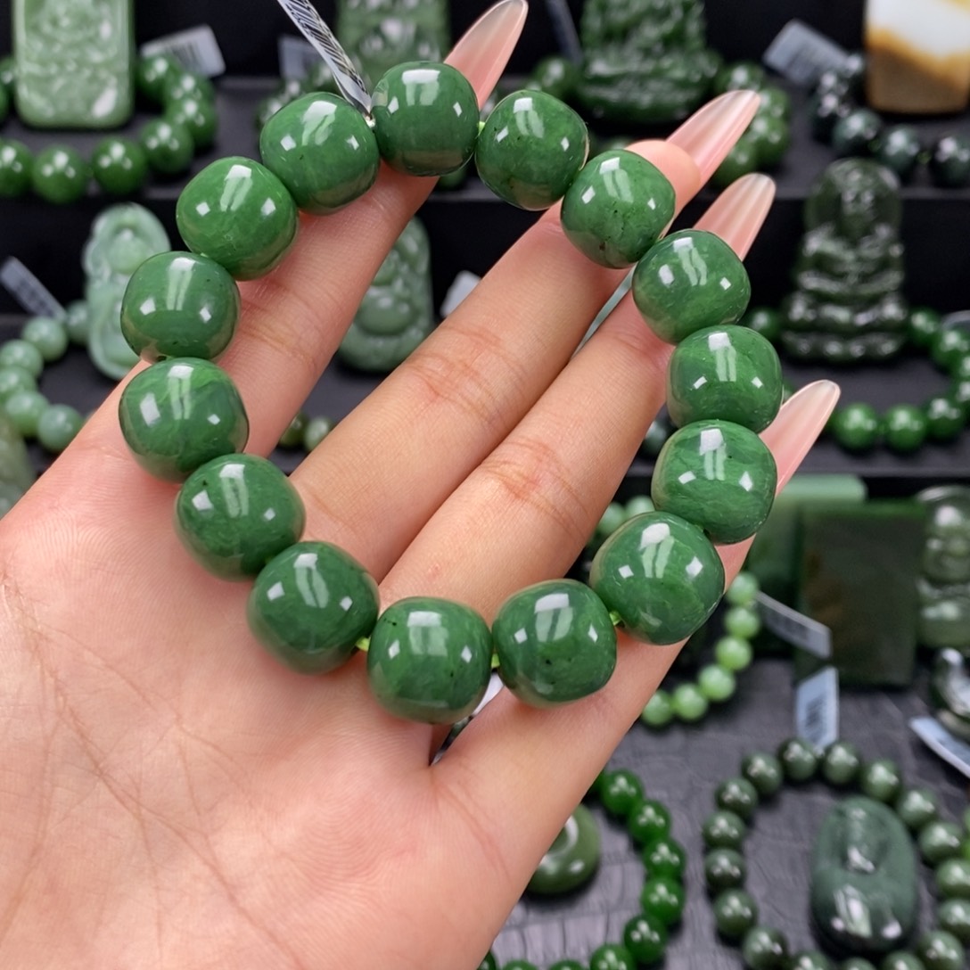 和田玉未镶嵌珠宝奇石