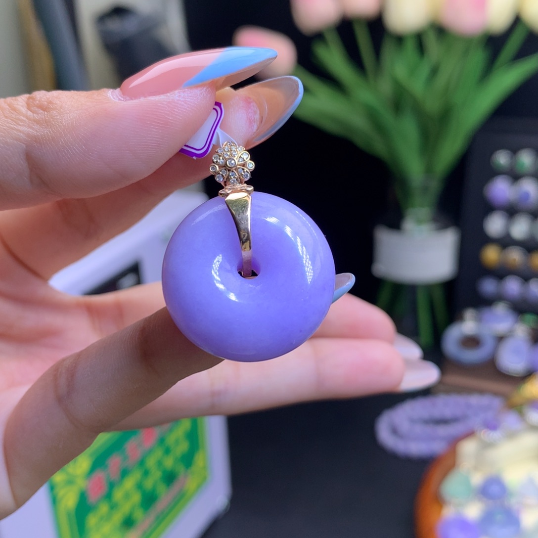 翡翠18K金镶嵌颈饰天然