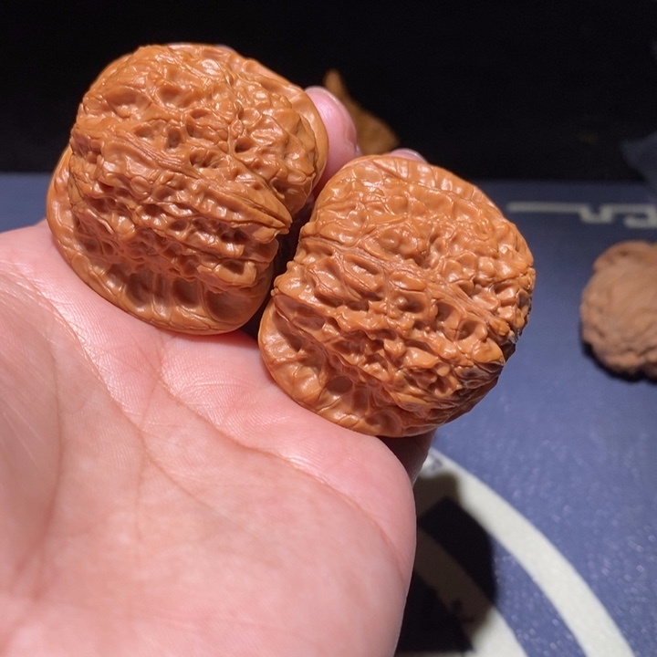 吊坠文玩核桃血麒麟