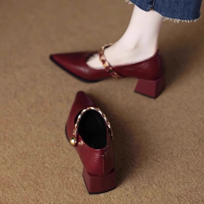 爆款英国法式红色玛丽珍单鞋女夏季2025新款爆款浅口尖头粗高跟鞋