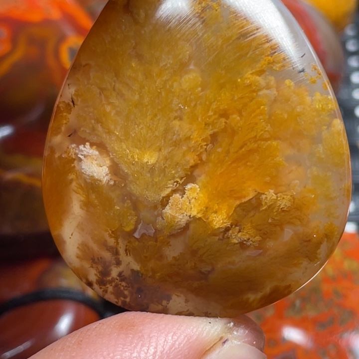 玛瑙/玉髓颈饰未镶嵌九*儿