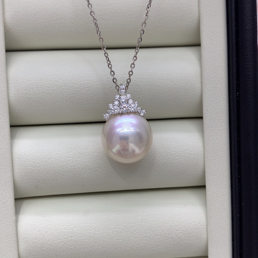 18K金镶嵌淡水珍珠吊坠(不含链)