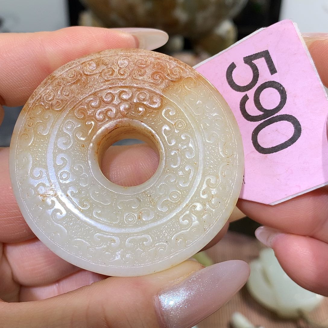 颈饰未镶嵌和田玉