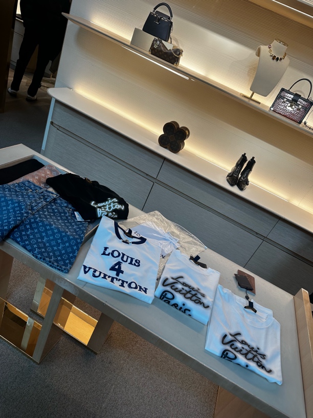 全新未使用短裤不支持7天理由退换