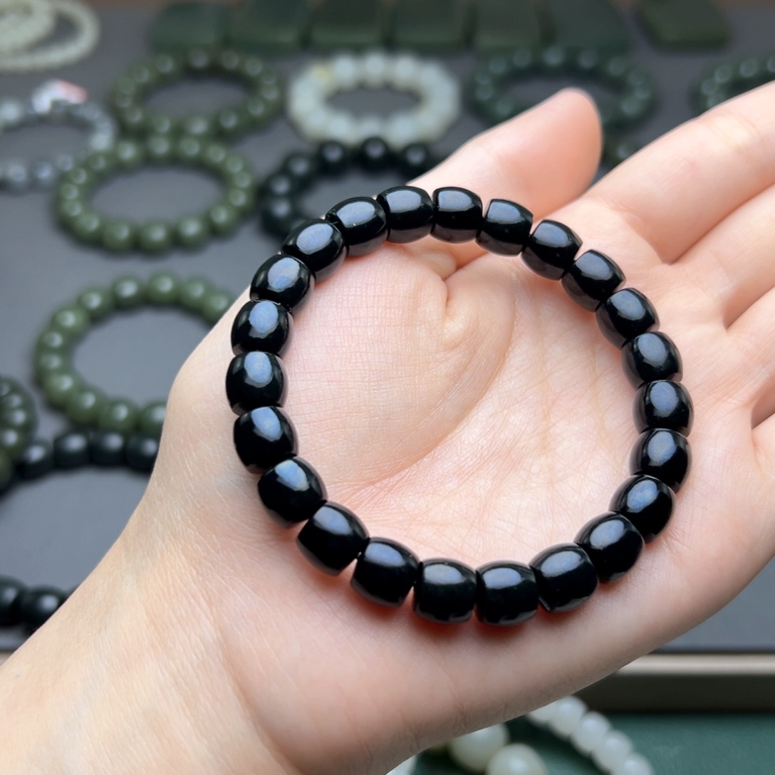 和田玉手链未镶嵌木*