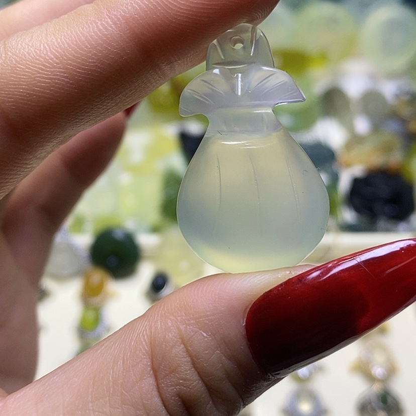 【闪购商品】蛇纹石玉颈饰未镶嵌