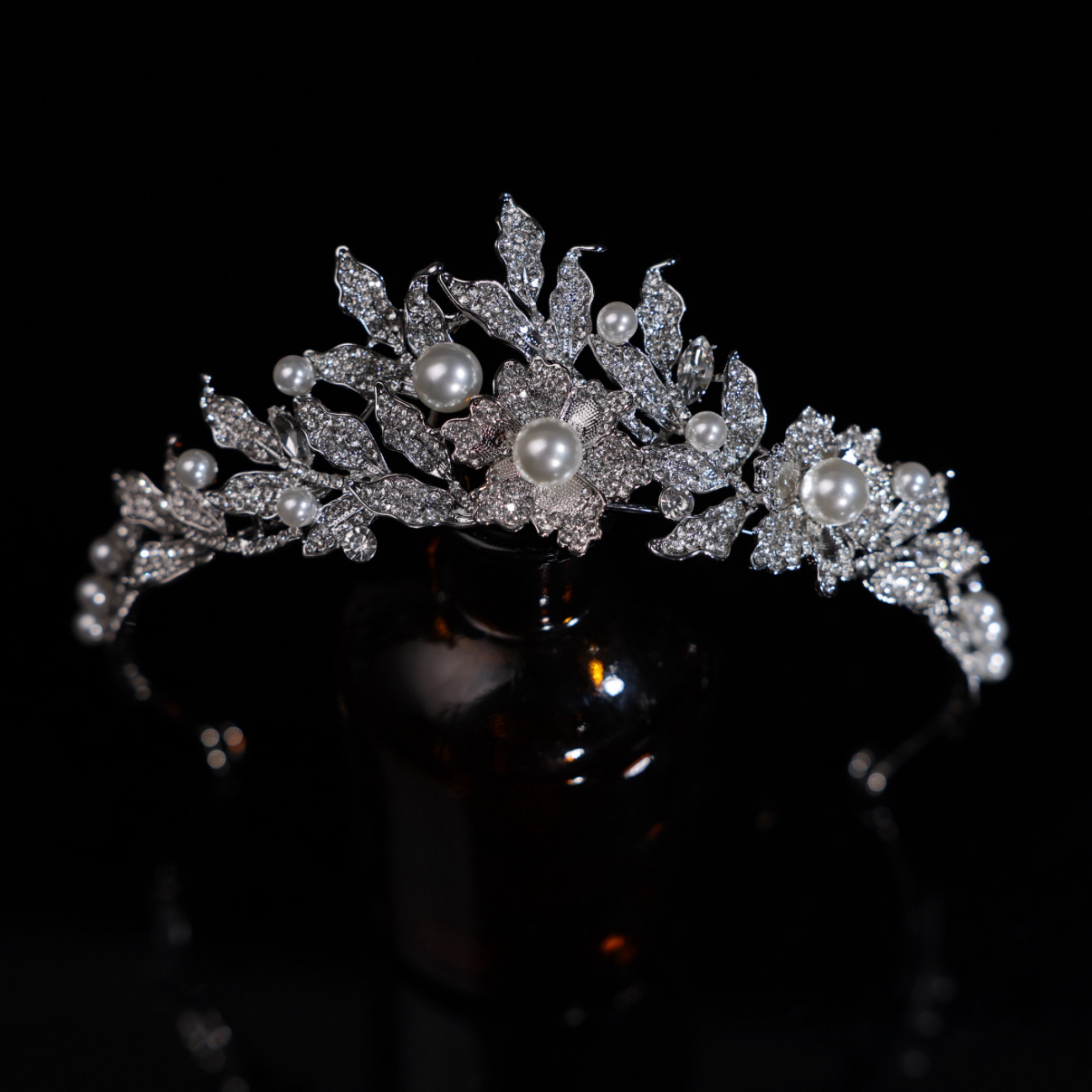 H6011新娘皇冠头饰婚礼轻奢发饰珍珠水钻韩式发箍