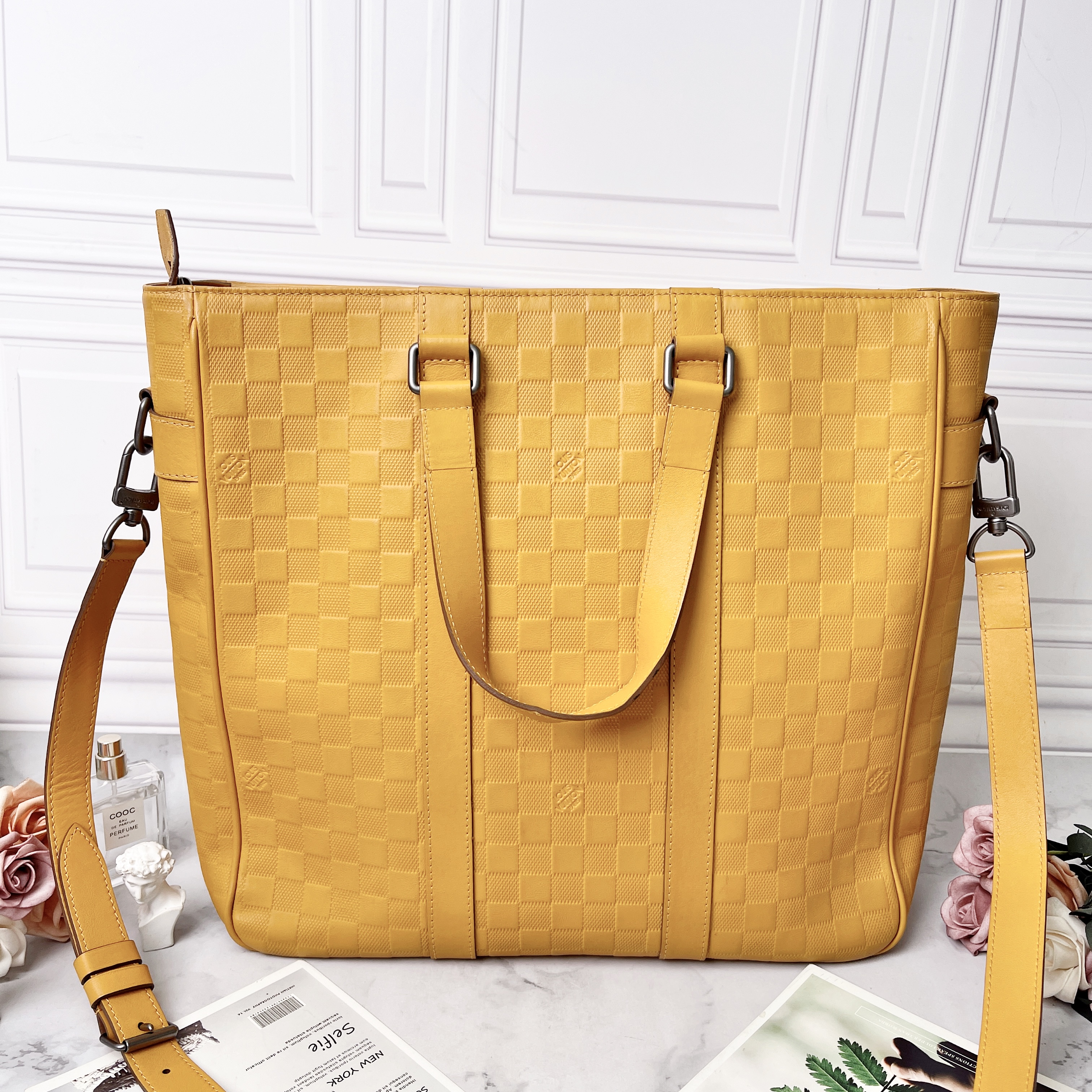 95新 LouisVuitton/路易威登 LV/路易威登tadou姜黄色男士单肩包
