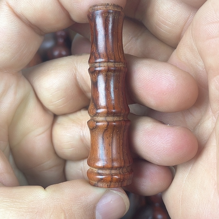 微凹黄檀（南美大红酸枝）