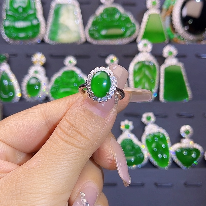 翡翠戒指未镶嵌戒指