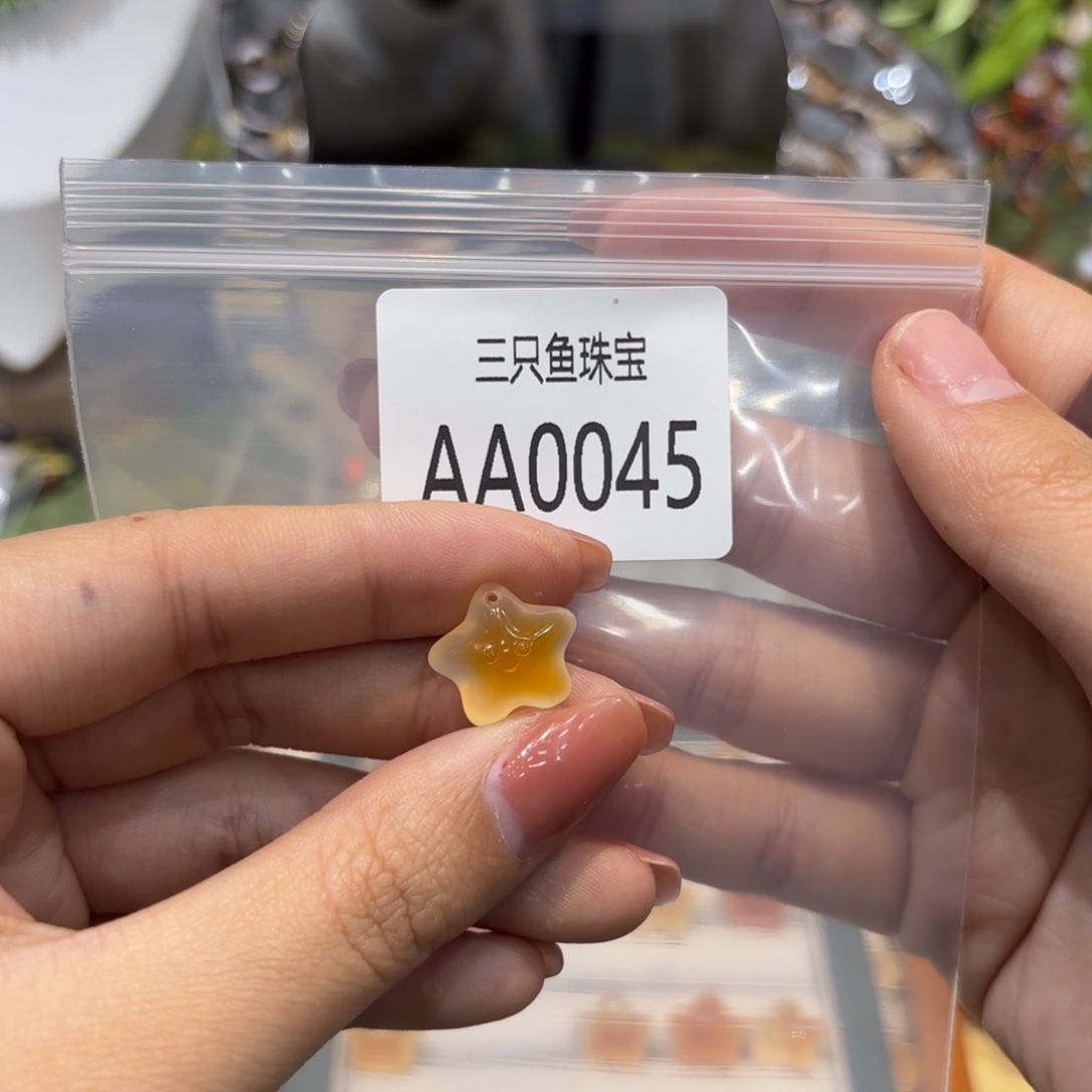 夕***玛瑙/玉髓未镶嵌颈饰
