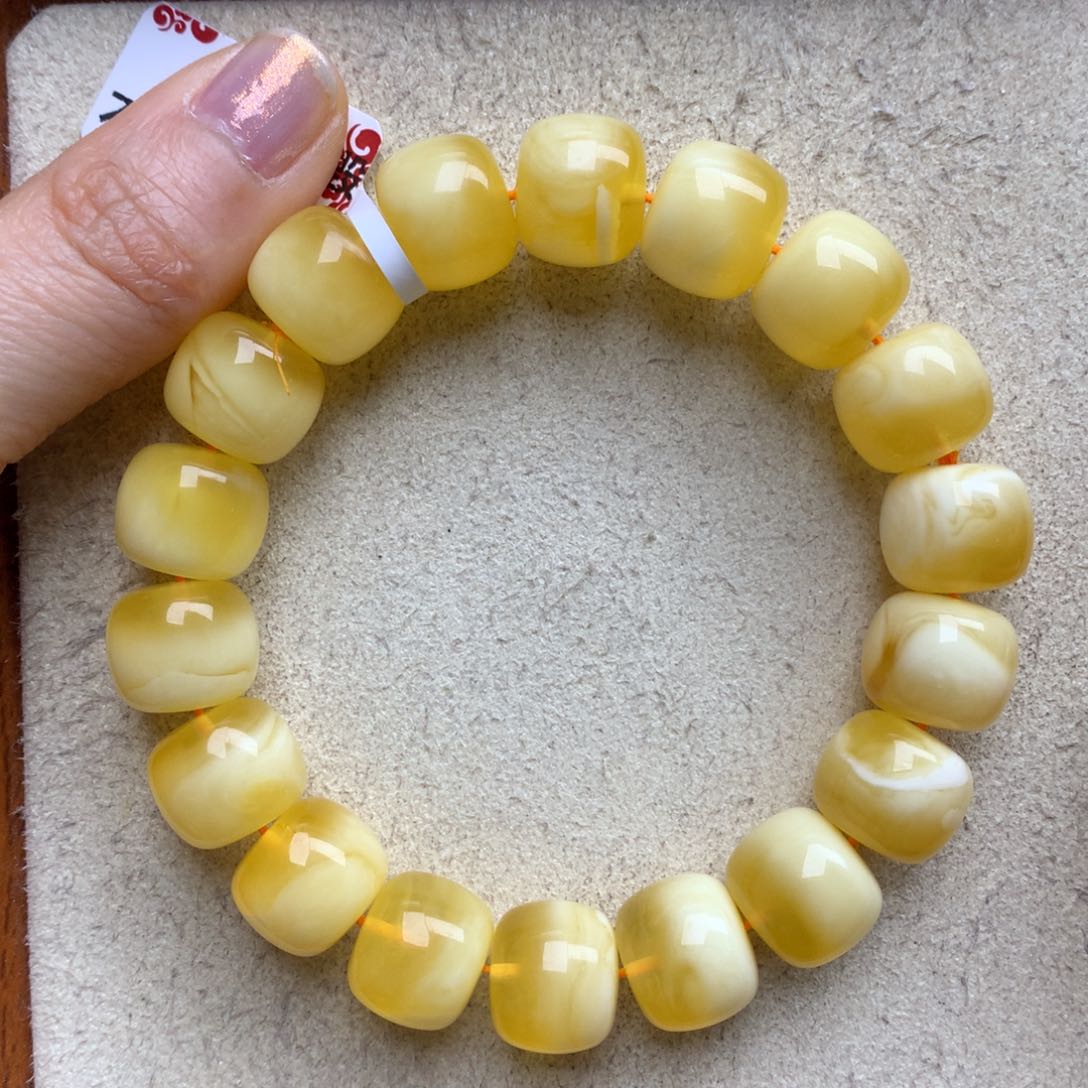 蜜蜡珠宝奇石未镶嵌18