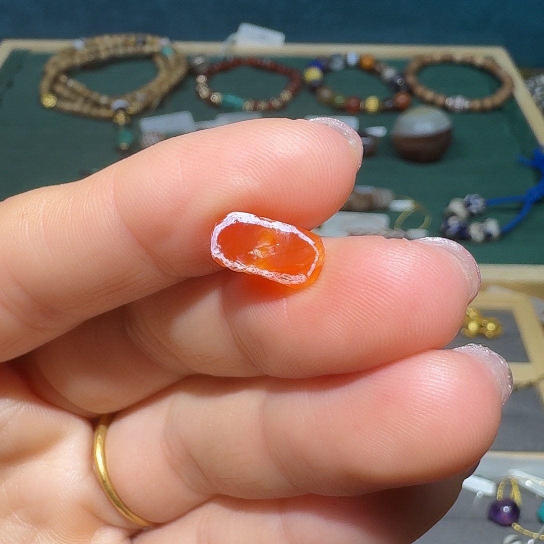 玻璃吊坠（不含链）11.7*6*4.7mm