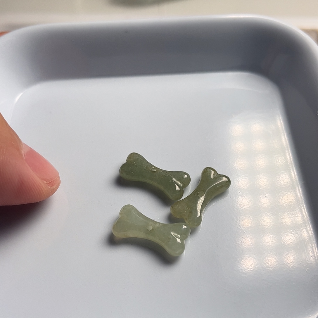 颈饰未镶嵌翡翠天然翡翠