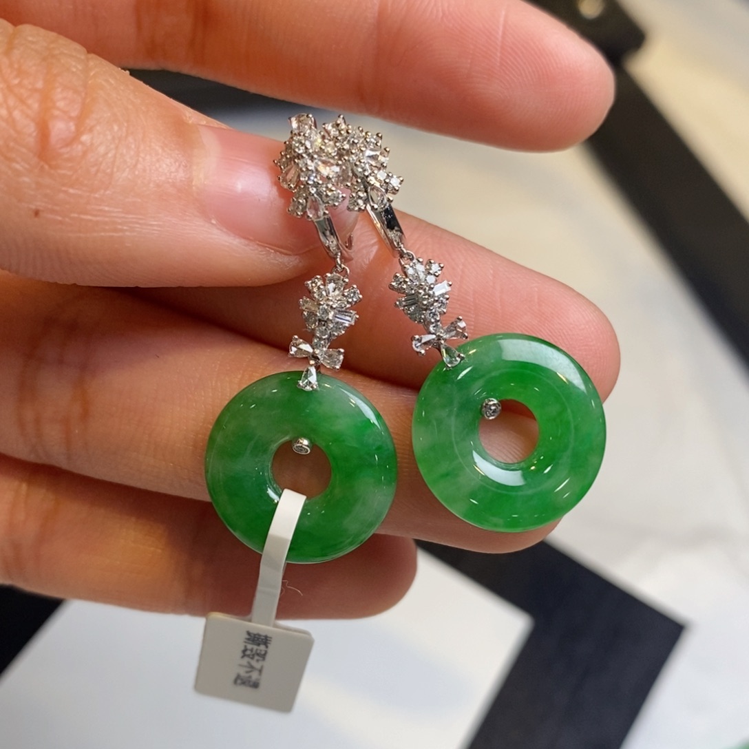 翡翠耳饰18K金镶嵌设计款甜甜圈耳包