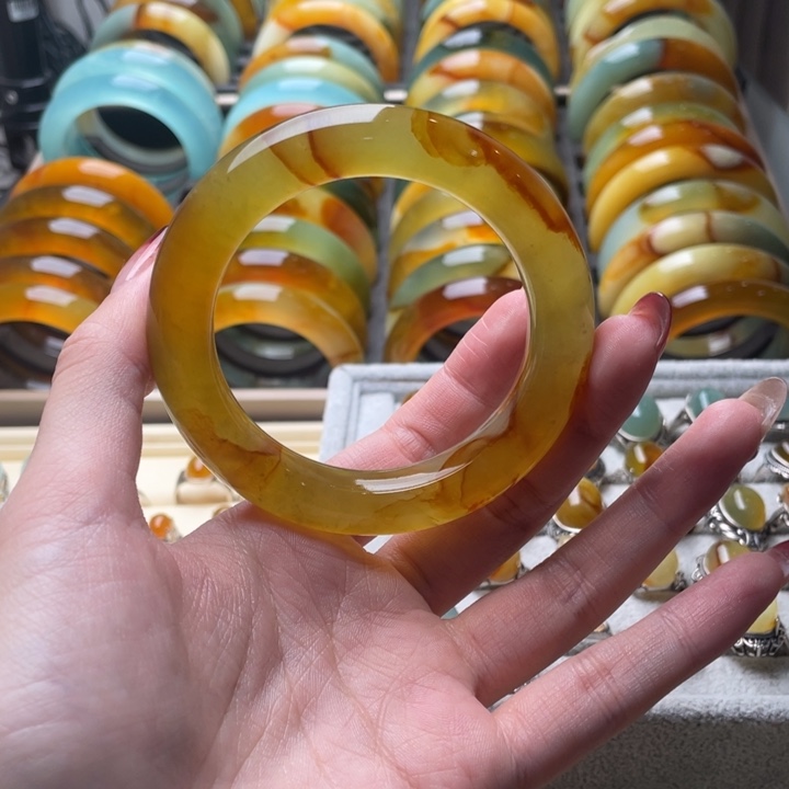 蛇纹石玉手镯未镶嵌56.3