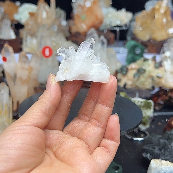 未镶嵌水晶珠宝半成品