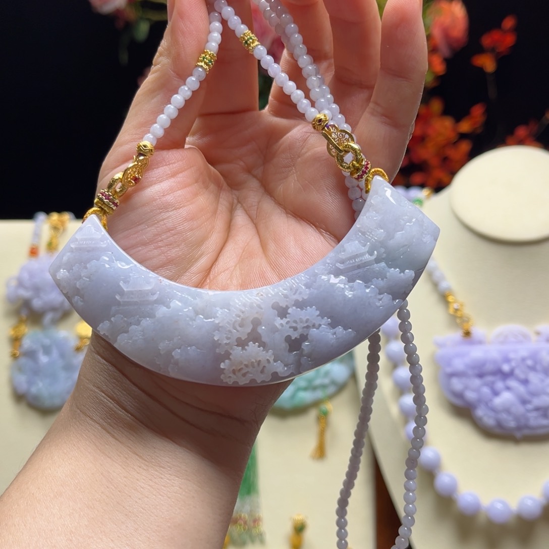 翡翠颈饰未镶嵌天然翡翠