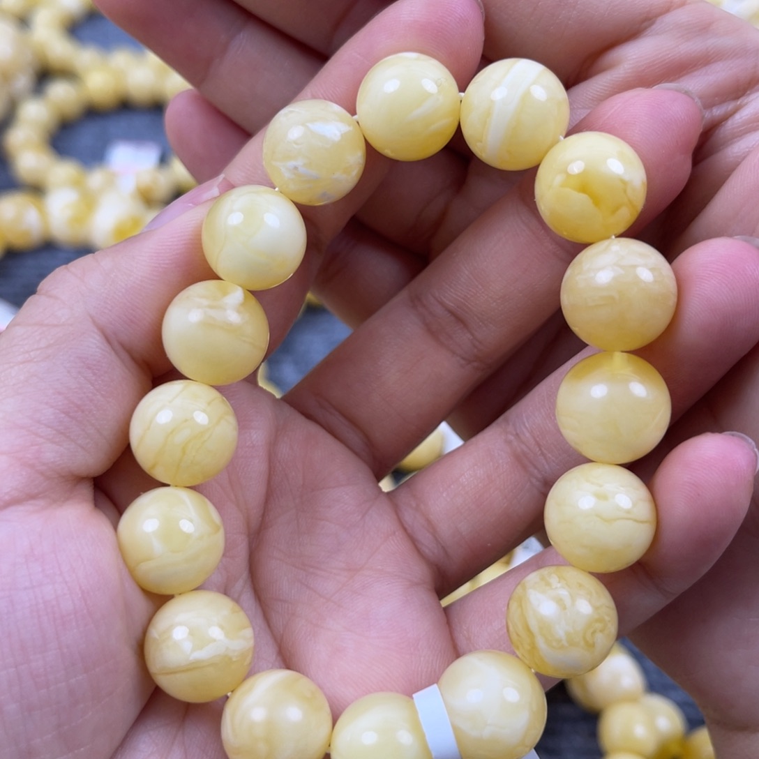 琥珀裸石未镶嵌尺寸